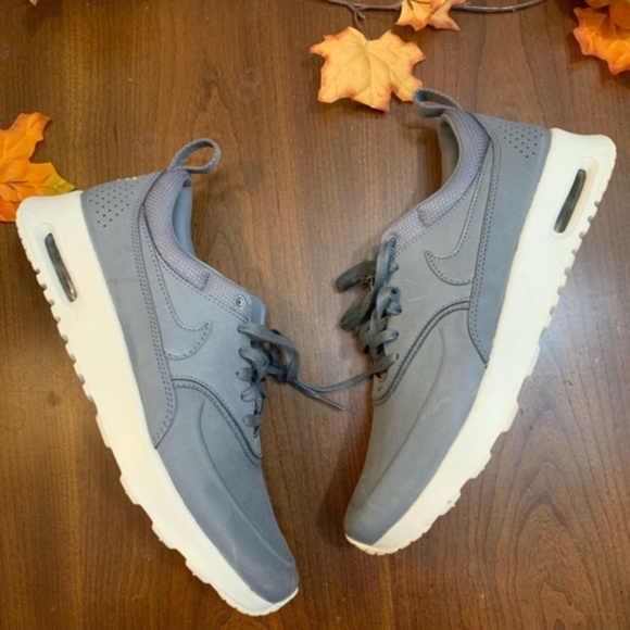 NEW Nike Air Thea Slate Running Shoe w/ box - Picture 3 of 6